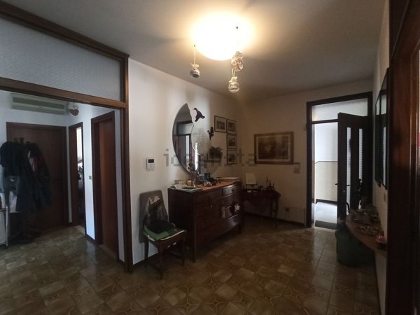 locale commerciale in vendita a Tarzo