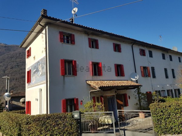 casa indipendente in vendita a Tarzo in zona Colmaggiore