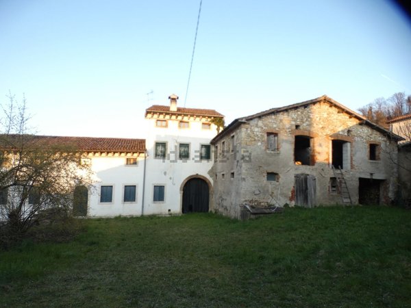 casa indipendente in vendita a Tarzo in zona Fratta
