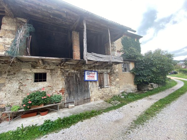 appartamento in vendita a Tarzo in zona Colmaggiore