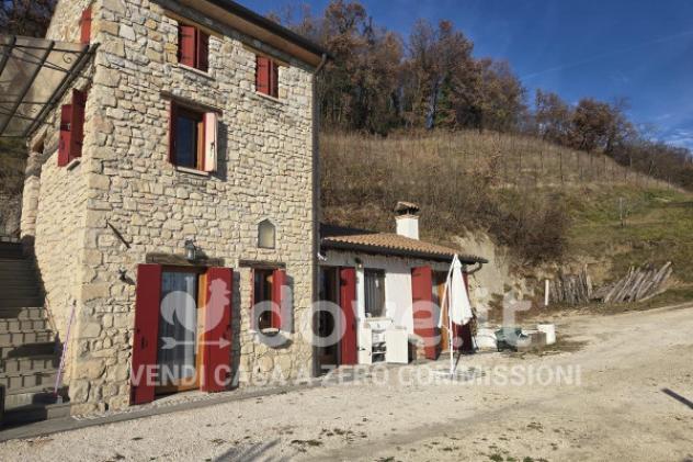 appartamento in vendita a Tarzo in zona Corbanese