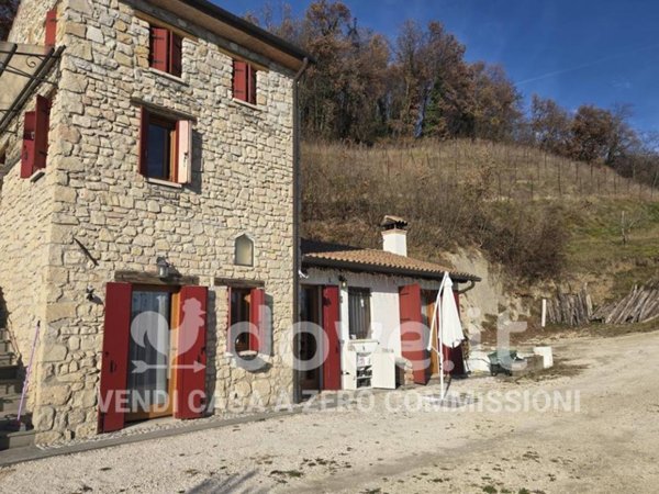 casa indipendente in vendita a Tarzo in zona Corbanese