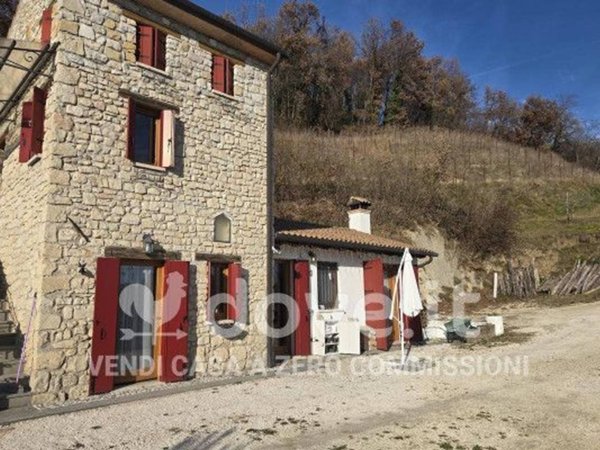 casa indipendente in vendita a Tarzo in zona Corbanese