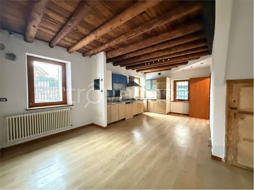 casa indipendente in vendita a Tarzo