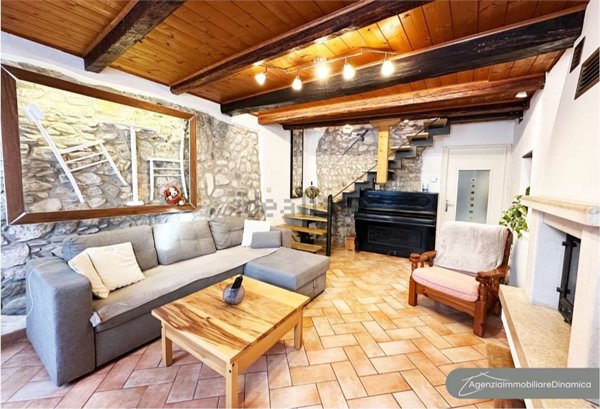 casa indipendente in vendita a Tarzo in zona Corbanese