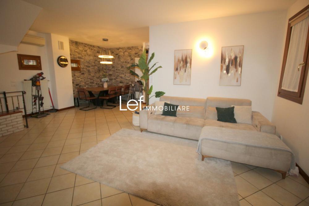 casa indipendente in vendita a Tarzo in zona Corbanese