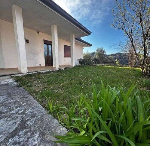 casa indipendente in vendita a Tarzo