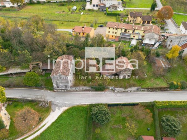 casa indipendente in vendita a Tarzo in zona Colmaggiore