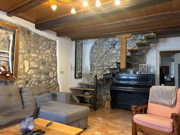 casa indipendente in vendita a Tarzo in zona Corbanese