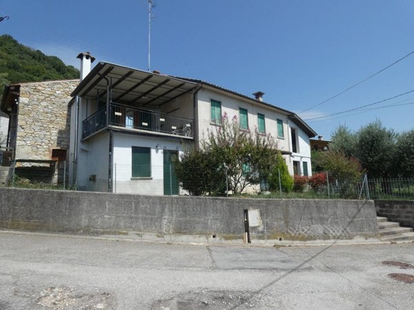 casa indipendente in vendita a Tarzo in zona Fratta
