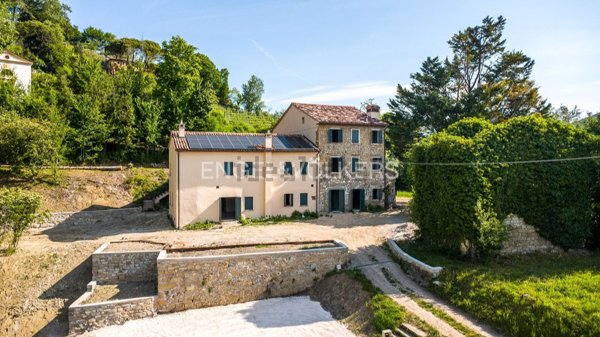 casale in vendita a Tarzo