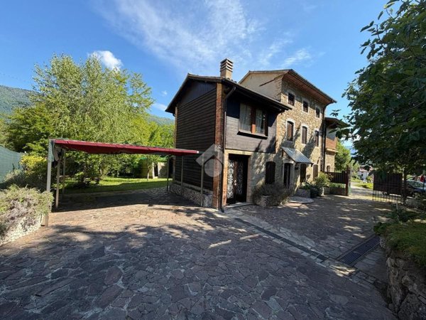 casa indipendente in vendita a Tarzo in zona Fratta