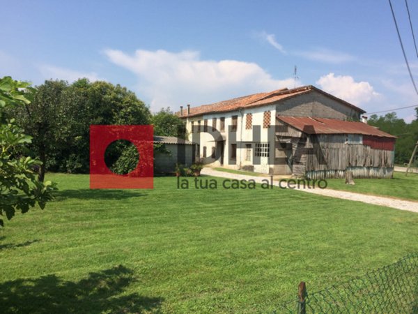 casa indipendente in vendita a Trevignano