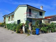 casa indipendente in vendita a Trevignano