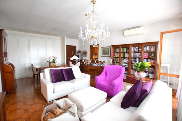 casa indipendente in vendita a Trevignano