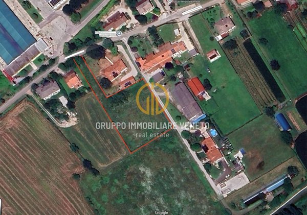 terreno edificabile in vendita a Trevignano in zona Signoressa