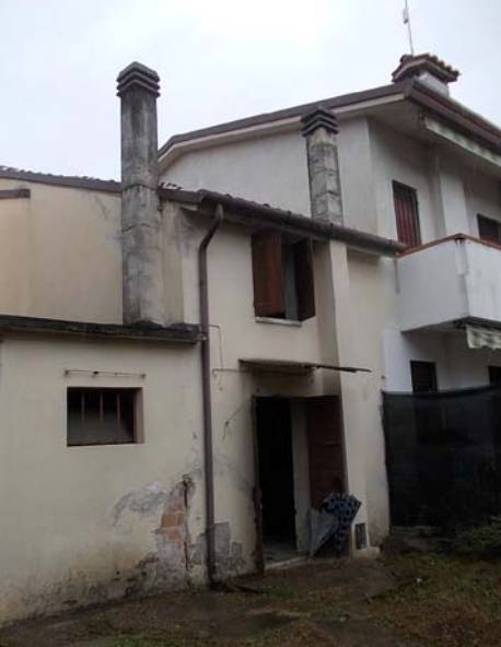 casa indipendente in vendita a Trevignano