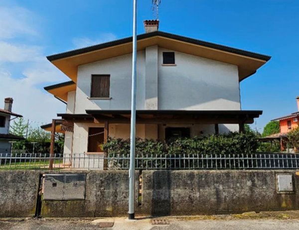casa indipendente in vendita a Trevignano in zona Musano