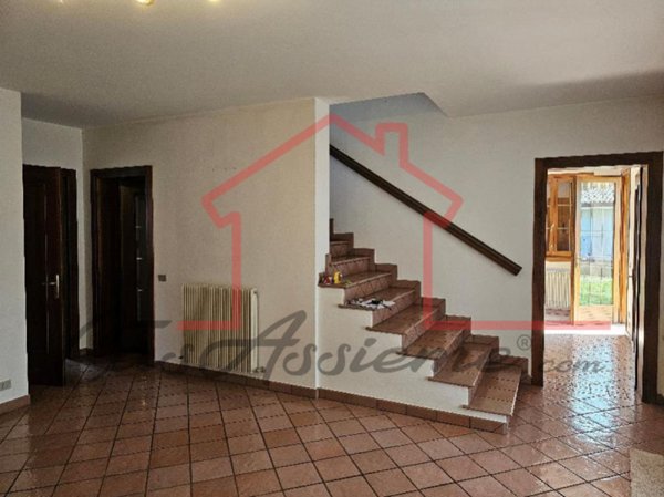 casa indipendente in vendita a Trevignano