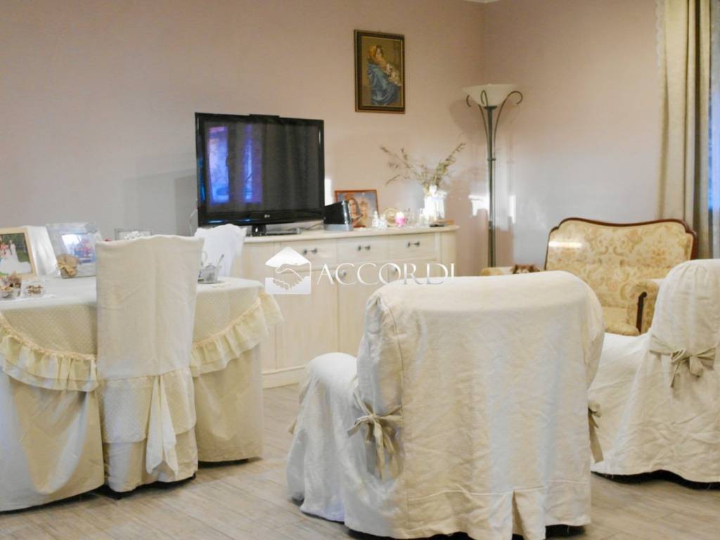 casa indipendente in vendita a Trevignano