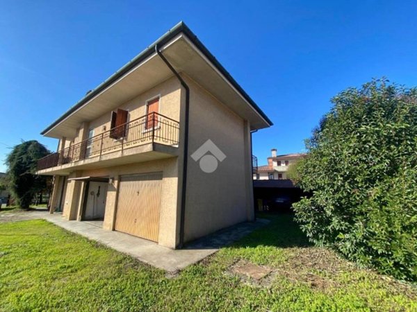 casa indipendente in vendita a Trevignano in zona Musano
