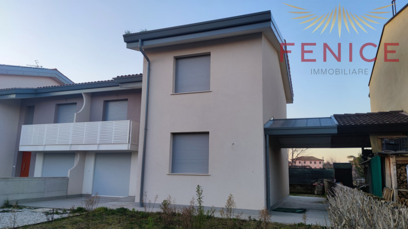casa indipendente in vendita a Trevignano