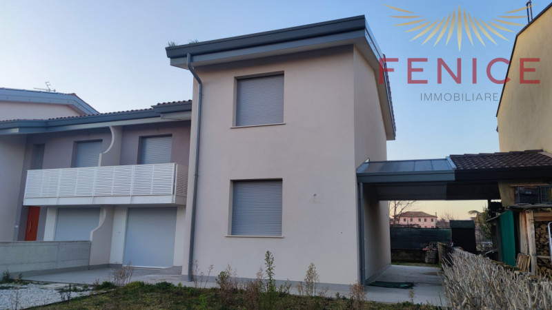 casa indipendente in vendita a Trevignano