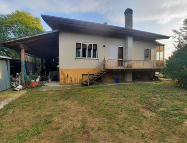 casa indipendente in vendita a Trevignano