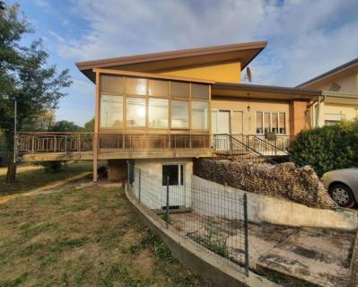 casa indipendente in vendita a Trevignano