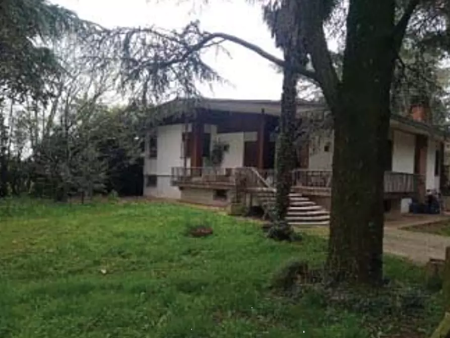 casa indipendente in vendita a Trevignano