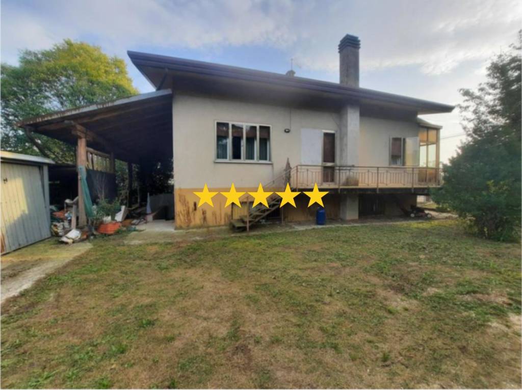 locale di sgombero in vendita a Trevignano