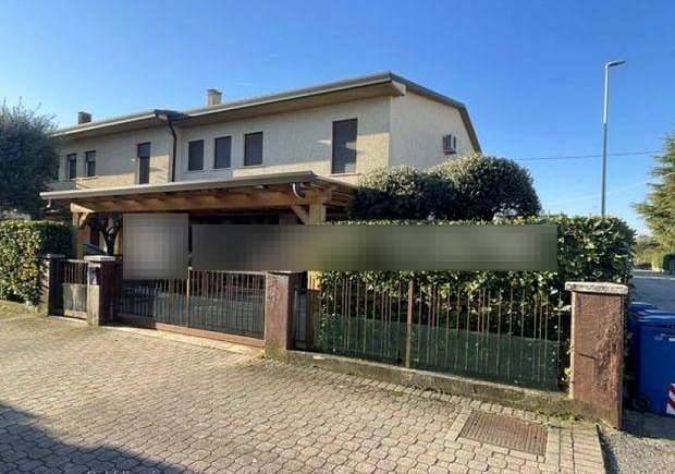 casa indipendente in vendita a Trevignano