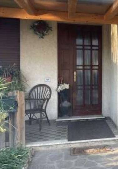 casa indipendente in vendita a Trevignano in zona Signoressa
