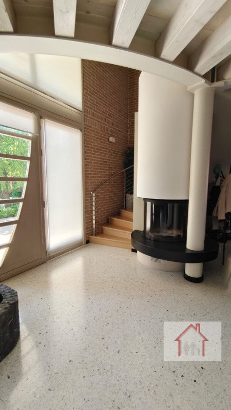 casa indipendente in vendita a Trevignano in zona Signoressa