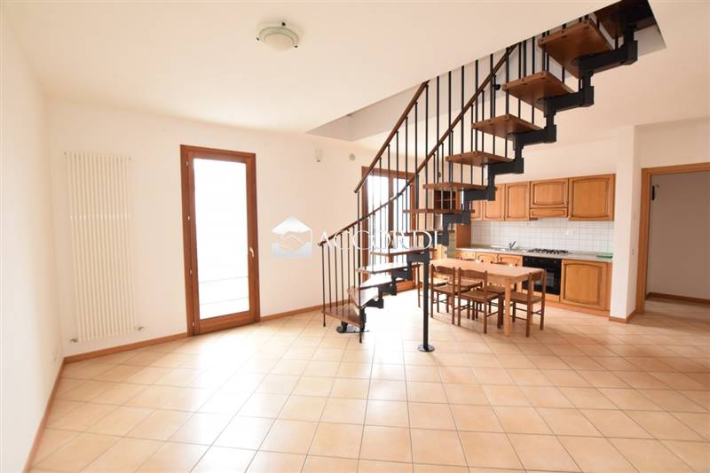 appartamento in vendita a Trevignano in zona Signoressa