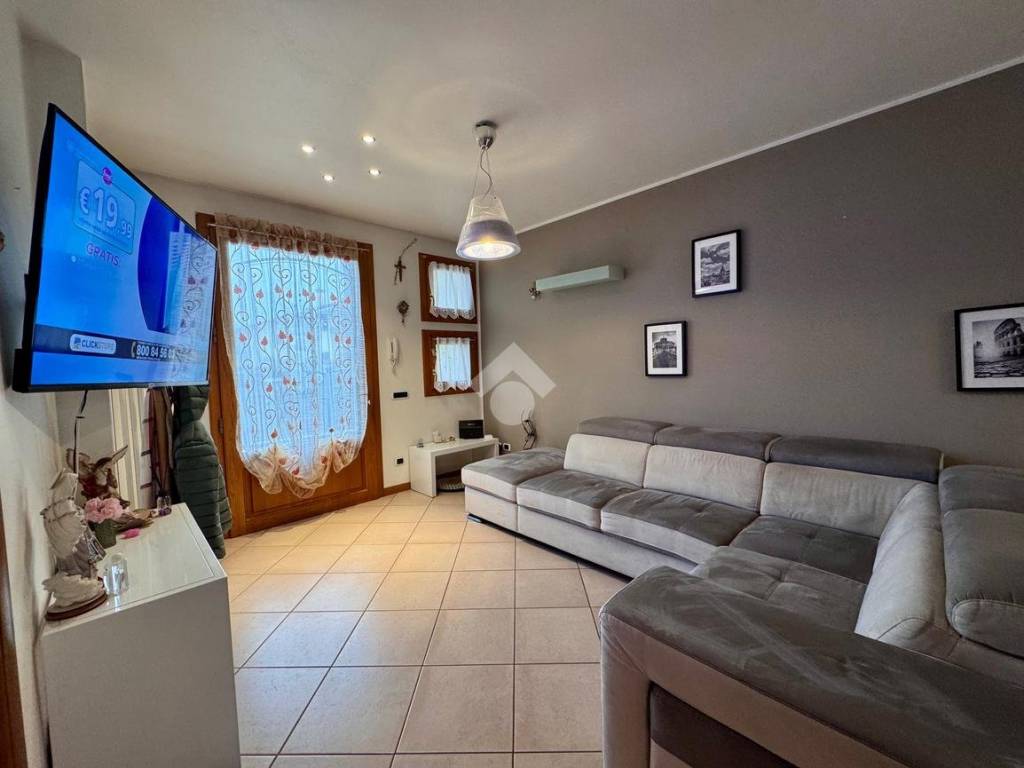 casa indipendente in vendita a Trevignano in zona Musano