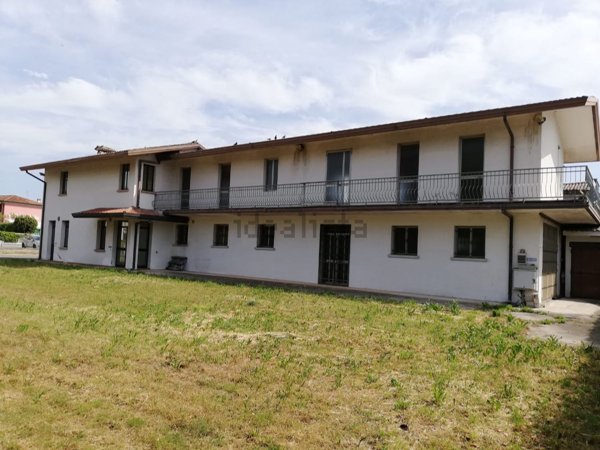 casa indipendente in vendita a Trevignano