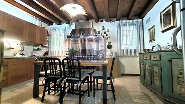 casa indipendente in vendita a Trevignano