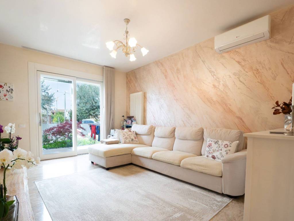 casa indipendente in vendita a Trevignano in zona Falzè