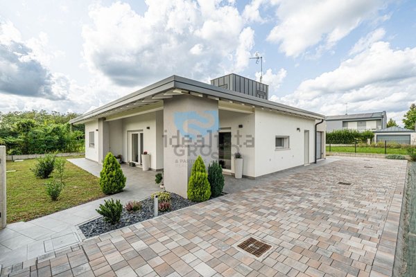 casa indipendente in vendita a Trevignano in zona Musano