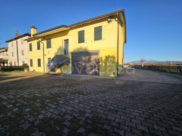 casa indipendente in vendita a Trevignano