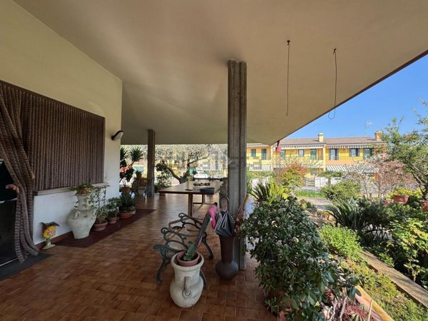 casa indipendente in vendita a Trevignano