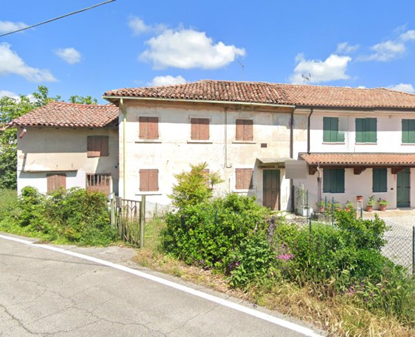 casa indipendente in vendita a Trevignano in zona Signoressa