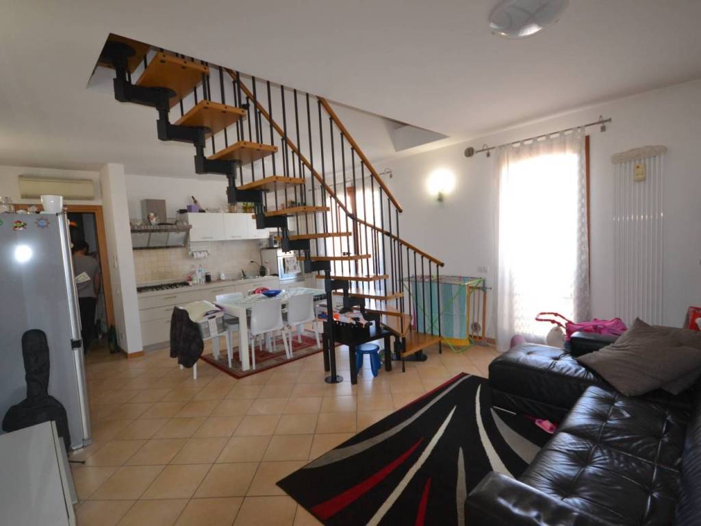 appartamento in vendita a Trevignano in zona Signoressa