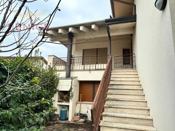casa indipendente in vendita a Trevignano in zona Falzè