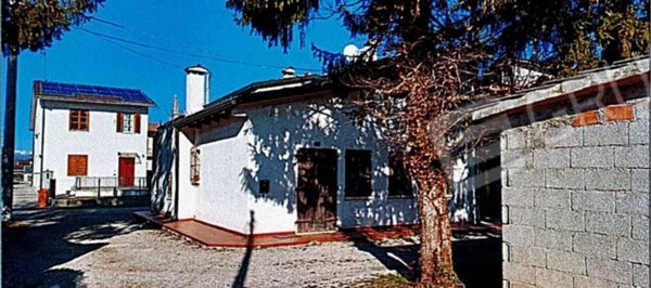 casa indipendente in vendita a Trevignano