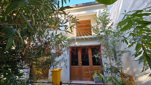 casa indipendente in vendita a Trevignano