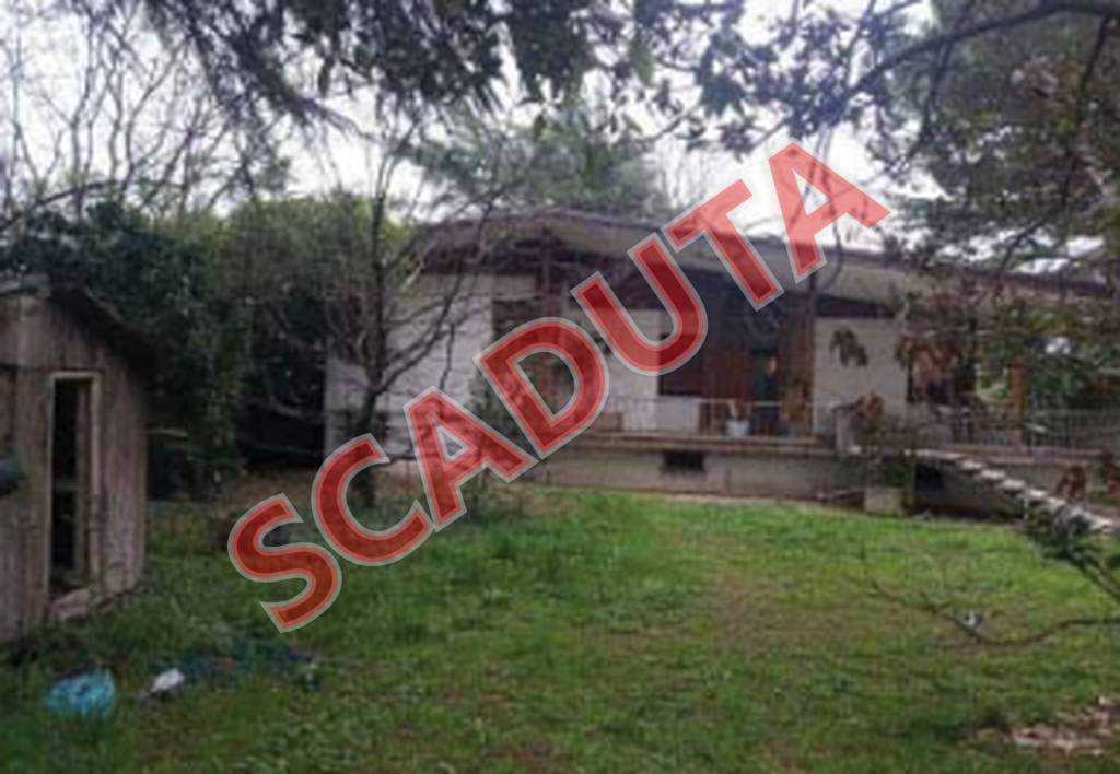 casa indipendente in vendita a Trevignano