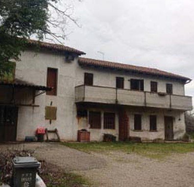 locale di sgombero in vendita a Trevignano