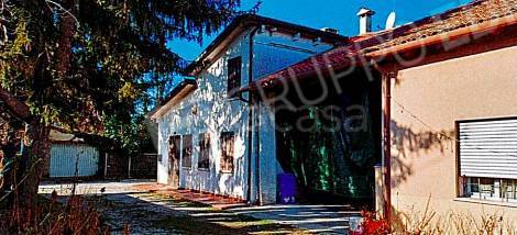 casa indipendente in vendita a Trevignano